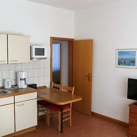 Cuxhaven-duhnen: Cozy Seaside Retreat For Two